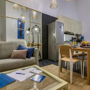 Appartement à 3 Chambres à Coucher