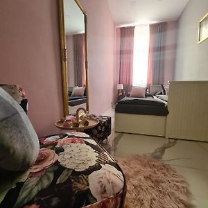 Appartement à 3 Chambres à Coucher