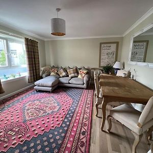 Appartement à 3 Chambres à Coucher