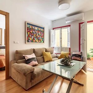 Appartement à 2 Chambres à Coucher