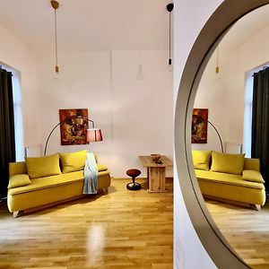 Lovely Home Private Terrace