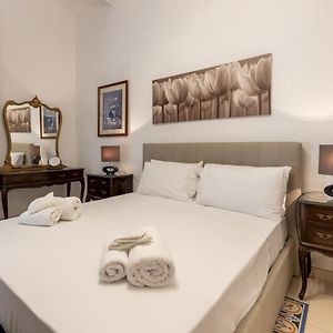 A Holiday Home In Malta'S Capital Valletta