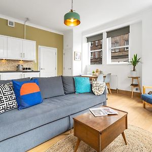 Cozy With Character Lovely Central Apartment