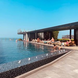 The Base Condo 2 Bed 2 Bath By Pupu