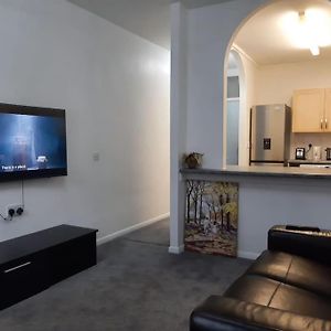 Entire Rental, Easy Reach To Etihad Stadium