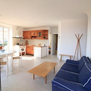 bel appartement lumineux joyeux spacieux, vue mer