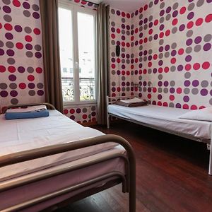 Dormitory Room Mixed