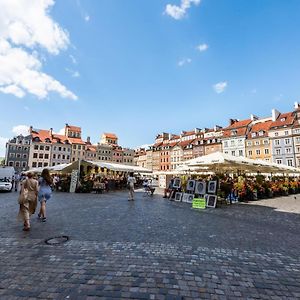 Lovely Apartment In The Heart Of Warsaw