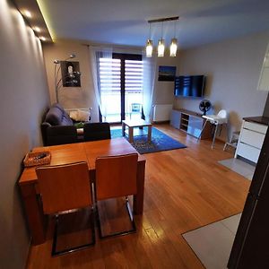 Appartement à 2 Chambres à Coucher