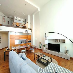 Appartement à 2 Chambres à Coucher