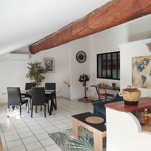 Appartement à 2 Chambres à Coucher