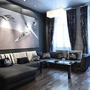 Appartement à 2 Chambres à Coucher