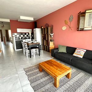 Appartement à 2 Chambres à Coucher