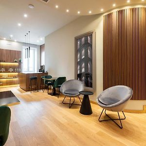 ELICAL Exclusive Private Suites