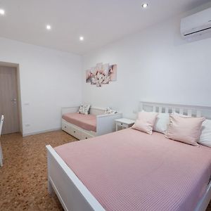 Casa Rosa Beige E Blu