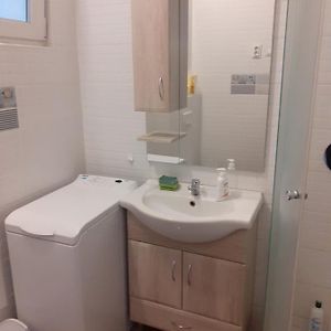 Appartement à 3 Chambres à Coucher