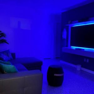 Stayover In Miami Home 2Br - 1Bth - Free Parking