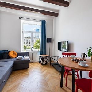 Wspolna 54A - Red - Good Apartments