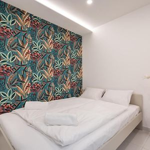 Studio Apollo
