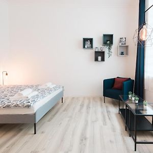 Appartement à 2 Chambres à Coucher