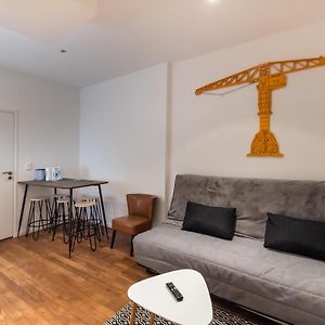 Appartement à 2 Chambres à Coucher