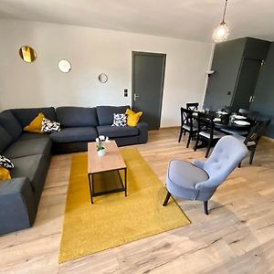 Appartement à 3 Chambres à Coucher