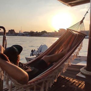 Sabai Sabai Liveaboard Bangkok