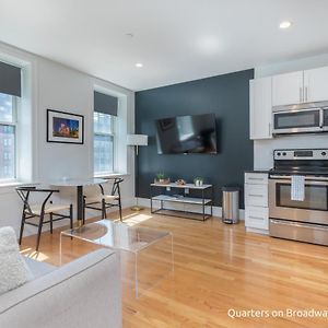 West Broadway Quarters By Thatch