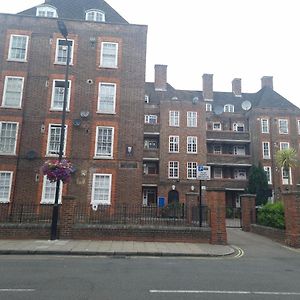 Beautiful 2 Bedroom Flat In Frampton Street