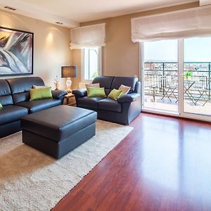 Appartement à 3 Chambres à Coucher