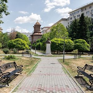 Elegant Studio In The Heart Of The Town