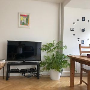 Comfortable And Cosy Apartment 3 Beds-City Center