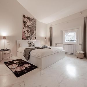 Appartement à 3 Chambres à Coucher