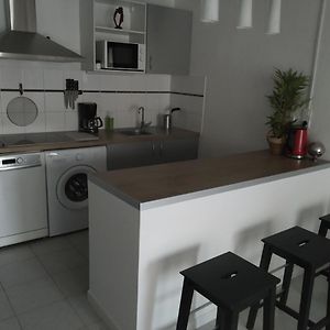 Appartement à 2 Chambres à Coucher