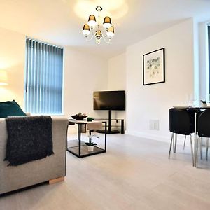 Appartement à 2 Chambres à Coucher
