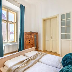 Appartement à 3 Chambres à Coucher