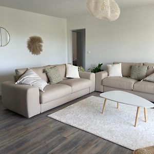 Appartement en centre - résidence privée, vue mer