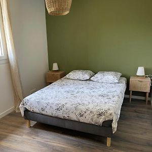 Appartement à 3 Chambres à Coucher