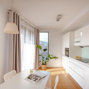 Spacious Apartment Close To Main Station / Galeria Krakowska
