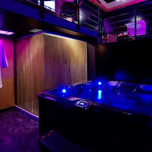 Mieuxqualhotel jacuzzi privatif Love room