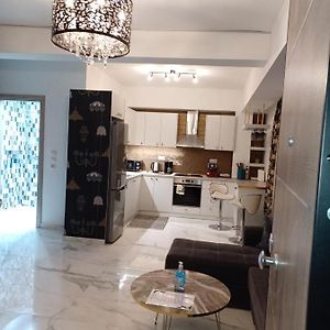 ZEN Neapoli Penthouse Suite Maisonette