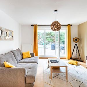 Appartement à 2 Chambres à Coucher