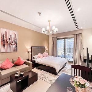 Luton Vacation Homes - Elite Residence Downtown, Burj Khalifa View, Dubai