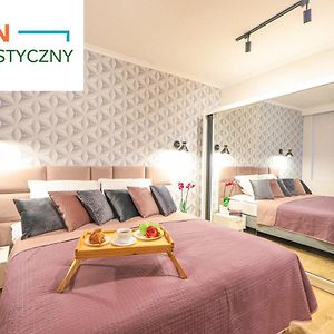 Appartement à 2 Chambres à Coucher