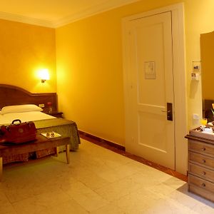 Chambre Lit Queen-Size