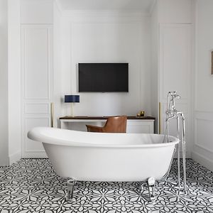Suite Exclusive Lit King-Size