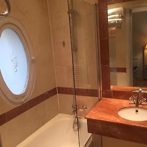 Chambre Lit Queen-Size