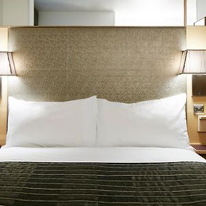 Chambre Accessible aux Personnes à Mobilité Réduite Standarde Lit King-Size