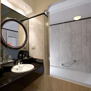Chambre Melia Lit King-Size