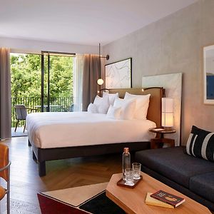 Chambre Exécutive Lit King-Size